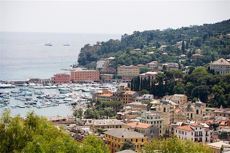 simsearch:625-01752557,k - High angle view of buildings at the seaside, Italian Riviera, Santa Margherita Ligure, Genoa, Liguria, Italy Foto de stock - Sin royalties Premium, Código: 625-02927981