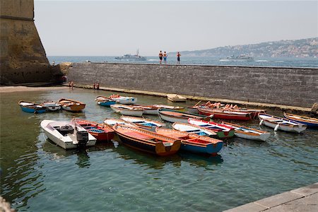 simsearch:625-02927546,k - Boats docked at a harbor, Borgo Marinaro, Castel Dell'ovo, Bay of Naples, Naples, Naples Province, Campania, Italy Foto de stock - Sin royalties Premium, Código: 625-02928122