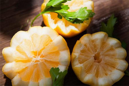 sorrento - Close-up of cross sections of tangerine, Sorrento, Sorrentine Peninsula, Naples Province, Campania, Italy Foto de stock - Sin royalties Premium, Código: 625-02928332