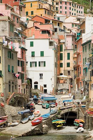 simsearch:625-02928897,k - Bâtiments en bord de mer, Parc National des Cinque Terre RioMaggiore Cinque Terre, La Spezia, Ligurie, Italie Photographie de stock - Premium Libres de Droits, Code: 625-02928519