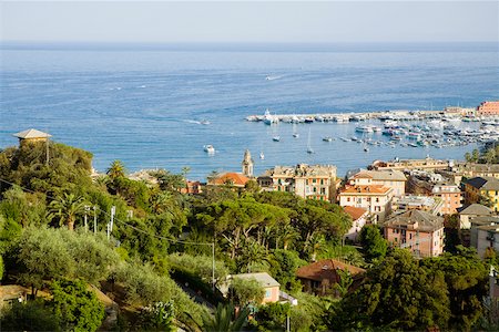 simsearch:625-02928106,k - High angle view of buildings at the seaside, Italian Riviera, Santa Margherita Ligure, Genoa, Liguria, Italy Foto de stock - Sin royalties Premium, Código: 625-02928523