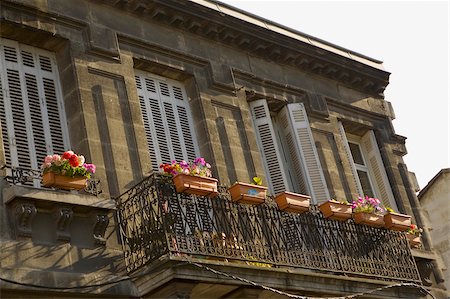 Low angle view of a building, Vieux Bordeaux, Bordeaux, France Stock Photo - Premium Royalty-Free, Code: 625-02928746
