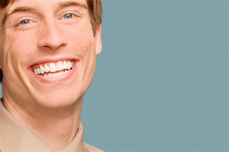 simsearch:625-02932884,k - Portrait d'un homme d'affaires souriant Photographie de stock - Premium Libres de Droits, Code: 625-02932028