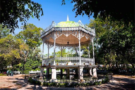 Kiosque de jardin dans un parc, le Jardin De San Marcos, Aguascalientes, Mexique Photographie de stock - Premium Libres de Droits, Code: 625-02933440