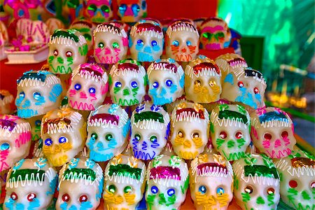 Masks at a market stall, Xochimilco, Mexico Foto de stock - Sin royalties Premium, Código: 625-02933707