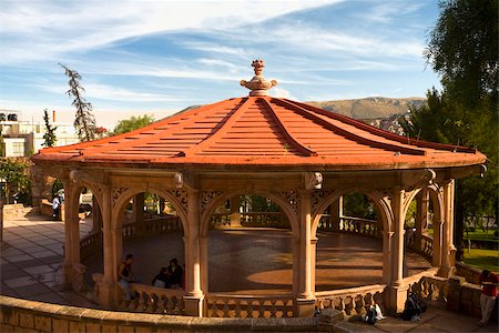 Kiosque de jardin dans un jardin, le général Enrique Estrada, état de Zacatecas, Mexique Photographie de stock - Premium Libres de Droits, Code: 625-02933740