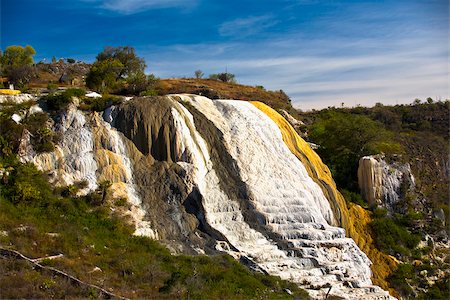 Waterfall on rock formations, Hierve El Agua, Oaxaca State, Mexico Stock Photo - Premium Royalty-Free, Code: 625-02933820