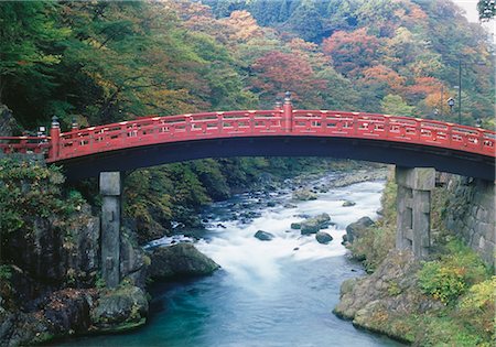 stone bridge - Bridge in front of a autumn forest Stock Photo - Premium Royalty-Free, Code: 628-05817465