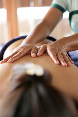 simsearch:628-00919233,k - Young girl having a massage Stock Photo - Premium Royalty-Free, Code: 628-00919200