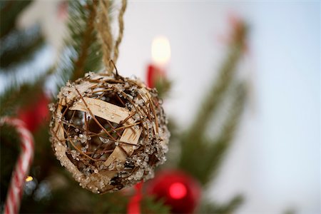 Ornament on Christmas tree Stock Photo - Premium Royalty-Free, Code: 628-01279637
