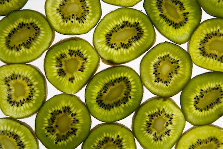 Slices of kiwi fruits Stock Photo - Premium Royalty-Free, Code: 628-01494991