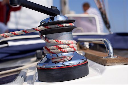 Winch on a Boat, Close-up Foto de stock - Sin royalties Premium, Código: 628-01495448