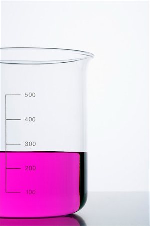 pink science - Beaker with a pink liquid Stock Photo - Premium Royalty-Free, Code: 628-01836740