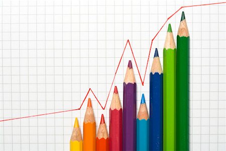 Crayons on a line graph Foto de stock - Sin royalties Premium, Código: 628-02052753