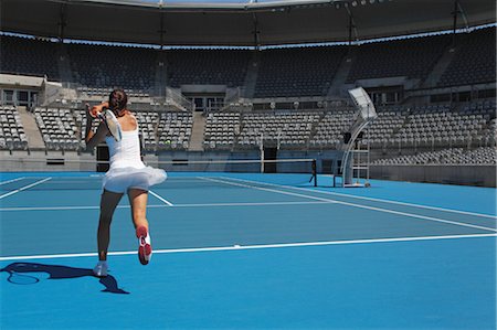 female tennis player rear view - Young Female Tennis Player Stock Photo - Premium Royalty-Free, Code: 622-05602774