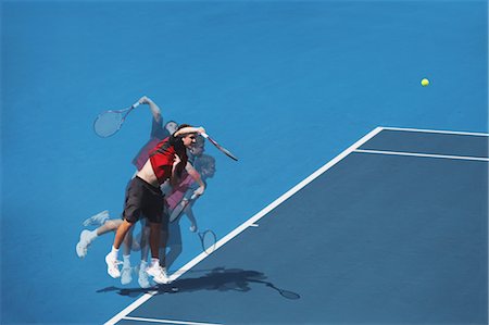 saque - Multiple Exposures of a Young Male Tennis Player Serving Foto de stock - Sin royalties Premium, Código: 622-05602802