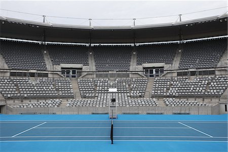 red (deportiva) - General View of Hard Tennis Court Foto de stock - Sin royalties Premium, Código: 622-05602822