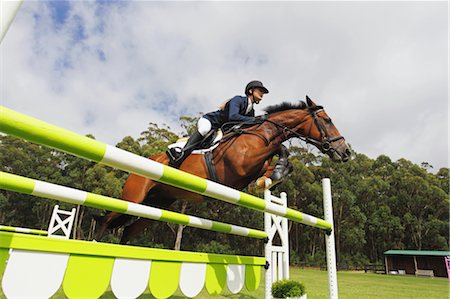 sport professionnel - Horse Rider saut obstacle Photographie de stock - Premium Libres de Droits, Code: 622-05786739