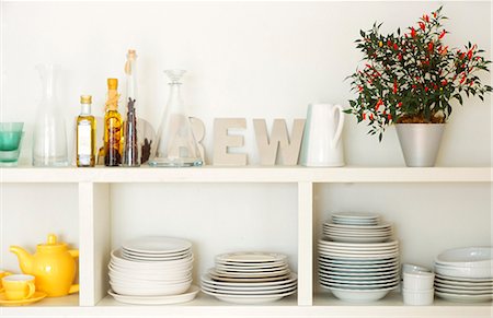 pot modern - Collection Of Crockery In Shelves Stock Photo - Premium Royalty-Free, Code: 622-06009521