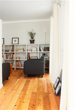 Interior Of A Living Room, Wood Flooring Stock Photo - Premium Royalty-Free, Code: 622-06009644