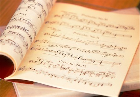 sheet - Sheet Music, Close-Up View Stock Photo - Premium Royalty-Free, Code: 622-06009682