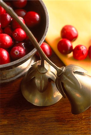 Red Cherries In Metal Bowl Stock Photo - Premium Royalty-Free, Code: 622-06009744