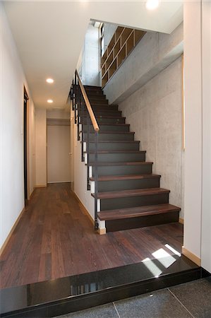 Modern House Stairway Stock Photo - Premium Royalty-Free, Code: 622-06009890
