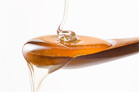 pure - Full Spoon Of Honey Stock Photo - Premium Royalty-Free, Code: 622-06010043