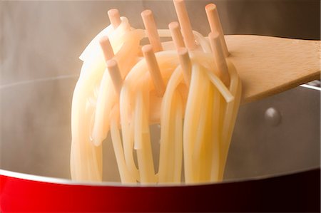 steaming noodles - Spaghetti Stock Photo - Premium Royalty-Free, Code: 622-06010055