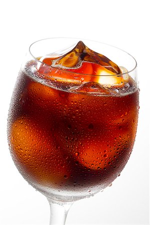 simsearch:622-06010096,k - Close Up Of Glass Of Drink Stock Photo - Premium Royalty-Free, Code: 622-06010101