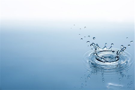 drop in water - Water crown Stock Photo - Premium Royalty-Free, Code: 622-06370001