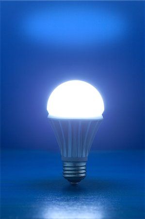 LED bulb Foto de stock - Sin royalties Premium, Código: 622-06370012