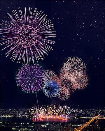 road night view - Fireworks at Yodogawa, Osaka Stock Photo - Premium Royalty-Free, Code: 622-06370042