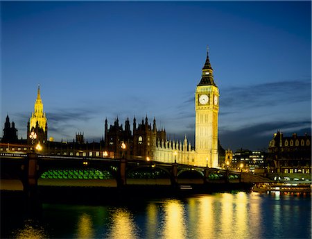 Westminster Bridge and the Big Ben at dusk Stock Photo - Premium Royalty-Free, Code: 622-06370274