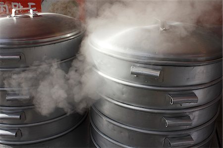 steam with pot - Korean style steamer Stock Photo - Premium Royalty-Free, Code: 622-06397863