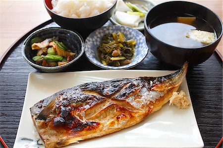 Grilled mackerel set meal Foto de stock - Sin royalties Premium, Código: 622-06397994