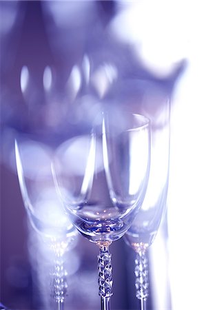 Reflections on Champagne glasses Foto de stock - Sin royalties Premium, Código: 622-06398559