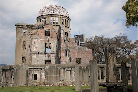 explosif - Mémorial de la paix de Hiroshima Photographie de stock - Premium Libres de Droits, Code: 622-06398585