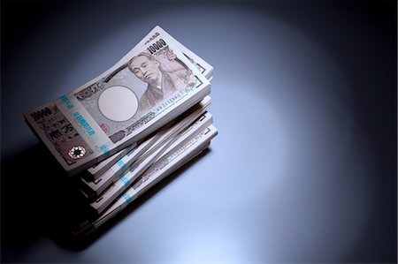 One million Yen banknotes Stock Photo - Premium Royalty-Free, Code: 622-06439351