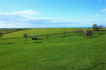 sky and park fence - Countryside in Hokkaido Stock Photo - Premium Royalty-Free, Code: 622-06486935