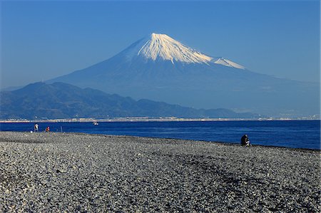 Mount Fuji seen from Matsubara, Shizuoka Prefecture Fotografie stock - Premium Royalty-Free, Codice: 622-06487008