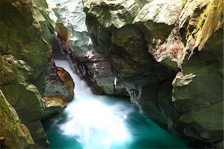 Rocks and flowing water, Tokushima Prefecture Stockbilder - Premium RF Lizenzfrei, Bildnummer: 622-06487097