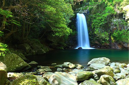 simsearch:622-06487093,k - Todoroki waterfall, Nagasaki Prefecture Photographie de stock - Premium Libres de Droits, Code: 622-06487125