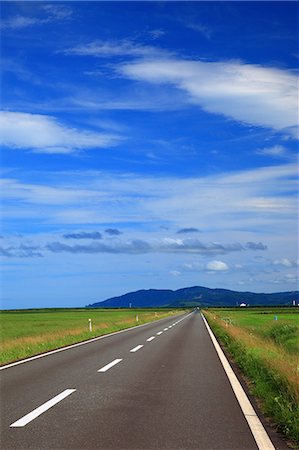 Road through the countryside, Hokkaido Stock Photo - Premium Royalty-Free, Code: 622-06487157