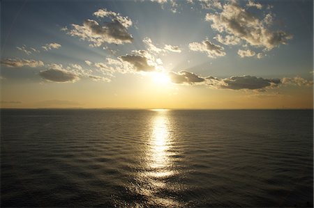 Sea at sunset at Tokyo Bay, Chiba Prefecture Foto de stock - Sin royalties Premium, Código: 622-06487224