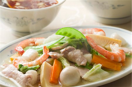 Chinese Chop Suey Stock Photo - Premium Royalty-Free, Code: 622-06548853