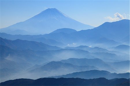 Mount Fuji and clouds Fotografie stock - Premium Royalty-Free, Codice: 622-06809640