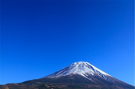 Mount Fuji and blue sky, Yamanashi Prefecture Photographie de stock - Premium Libres de Droits, Code: 622-06809642