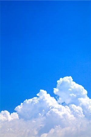 simsearch:622-06809747,k - Blue sky with clouds Fotografie stock - Premium Royalty-Free, Codice: 622-06809745