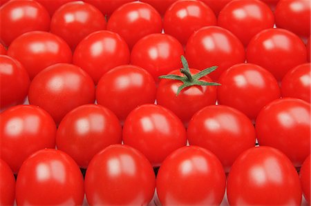 Cherry tomatoes Foto de stock - Sin royalties Premium, Código: 622-06842405